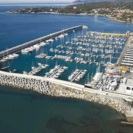 Monolocale In Apartament Castiglioncello